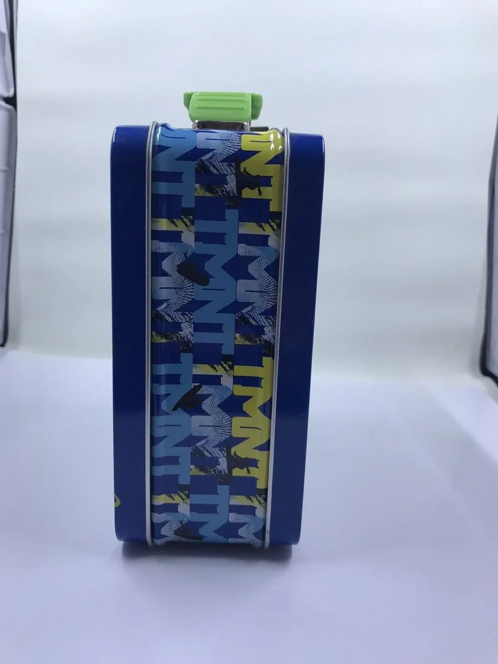 Teenage Mutant Ninja Turtles TMNT Sewer Surfin Superdudes Metal Lunchbox